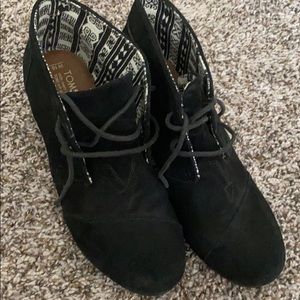 Toms Suede Black Wedges